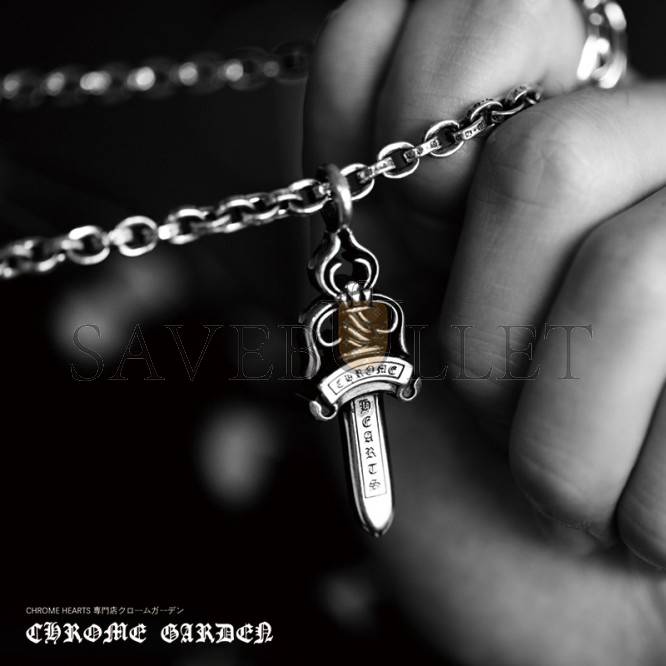 Ch**me He**ts double dagger pendant(pendant only)