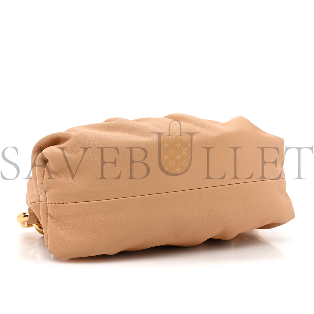 bo*te*ga Ve*ne*ta calfskin teen chain pouch almond (25*13*10cm)