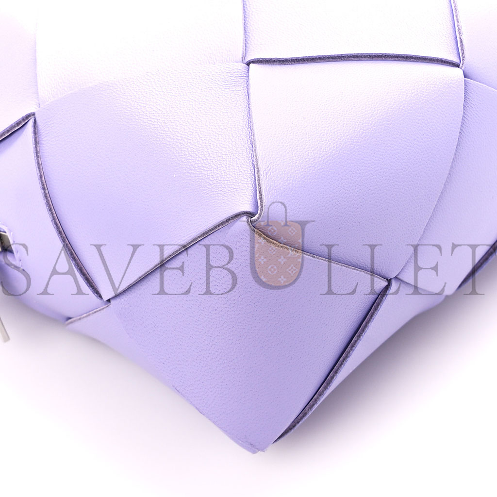 bo*te*ga Ve*ne*ta lambskin maxi intreccio small cassette camera bag wisteria 1441907 (23*15*8cm)