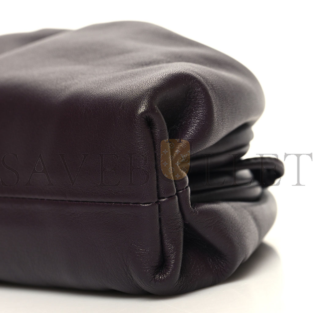 bo*te*ga Ve*ne*ta butter calfskin the mini pouch grape (22*14*6cm)