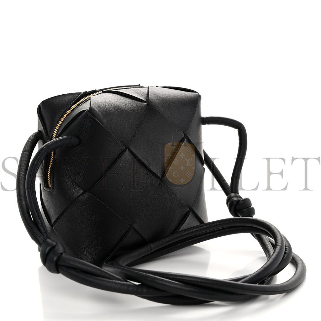 bo*te*ga Ve*ne*ta lambskin maxi intrecciato mini cassette camera bag black (15*14*7cm)