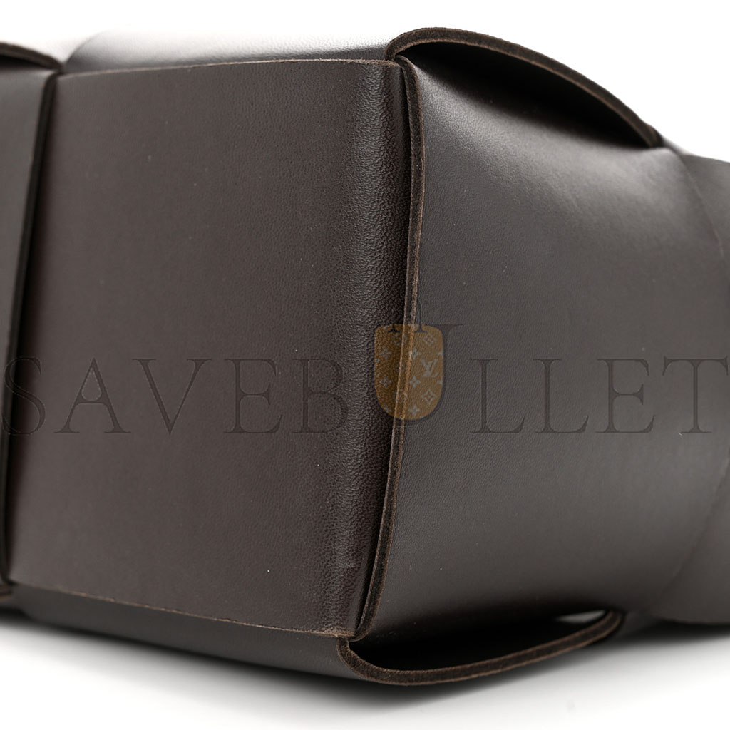 bo*te*ga Ve*ne*ta nappa maxi intrecciato medium arco tote fondant (37*20*13cm)