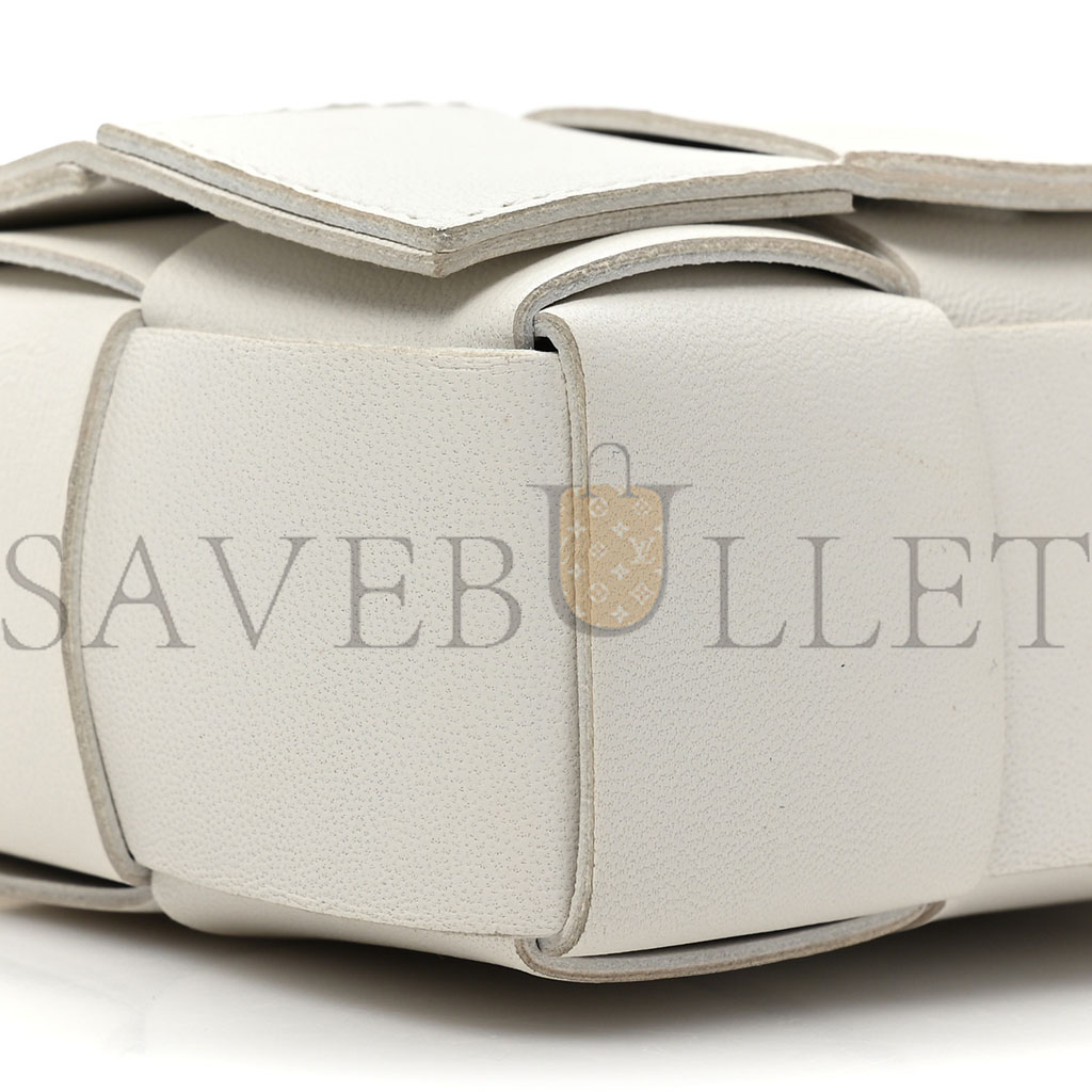 bo*te*ga Ve*ne*ta lambskin maxi intrecciato extra mini cassette crossbody bag white (12*10*4cm)