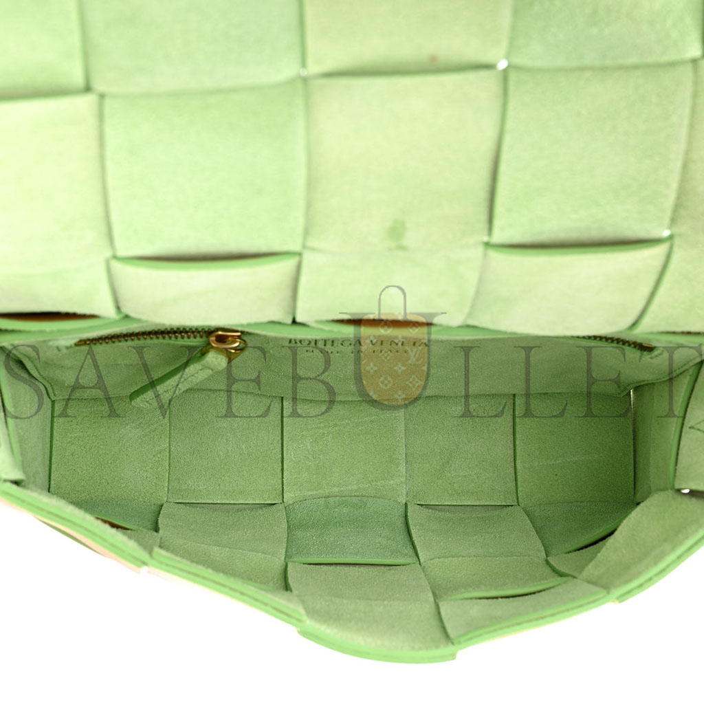 bo*te*ga Ve*ne*ta grained calfskin maxi intrecciato cassette crossbody bag caramel pistachio (23*15*5.5cm)