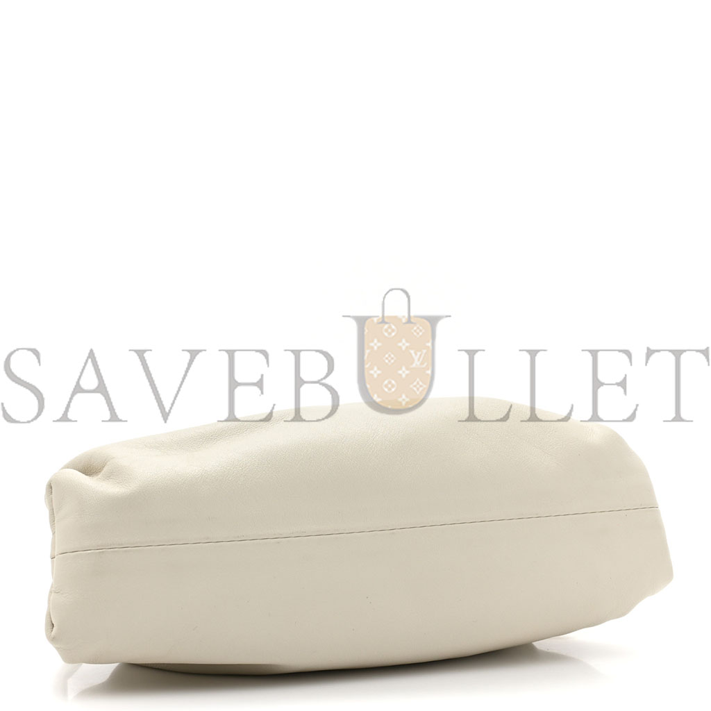 bo*te*ga Ve*ne*ta butter calfskin the mini pouch chalk (21*11*5cm)