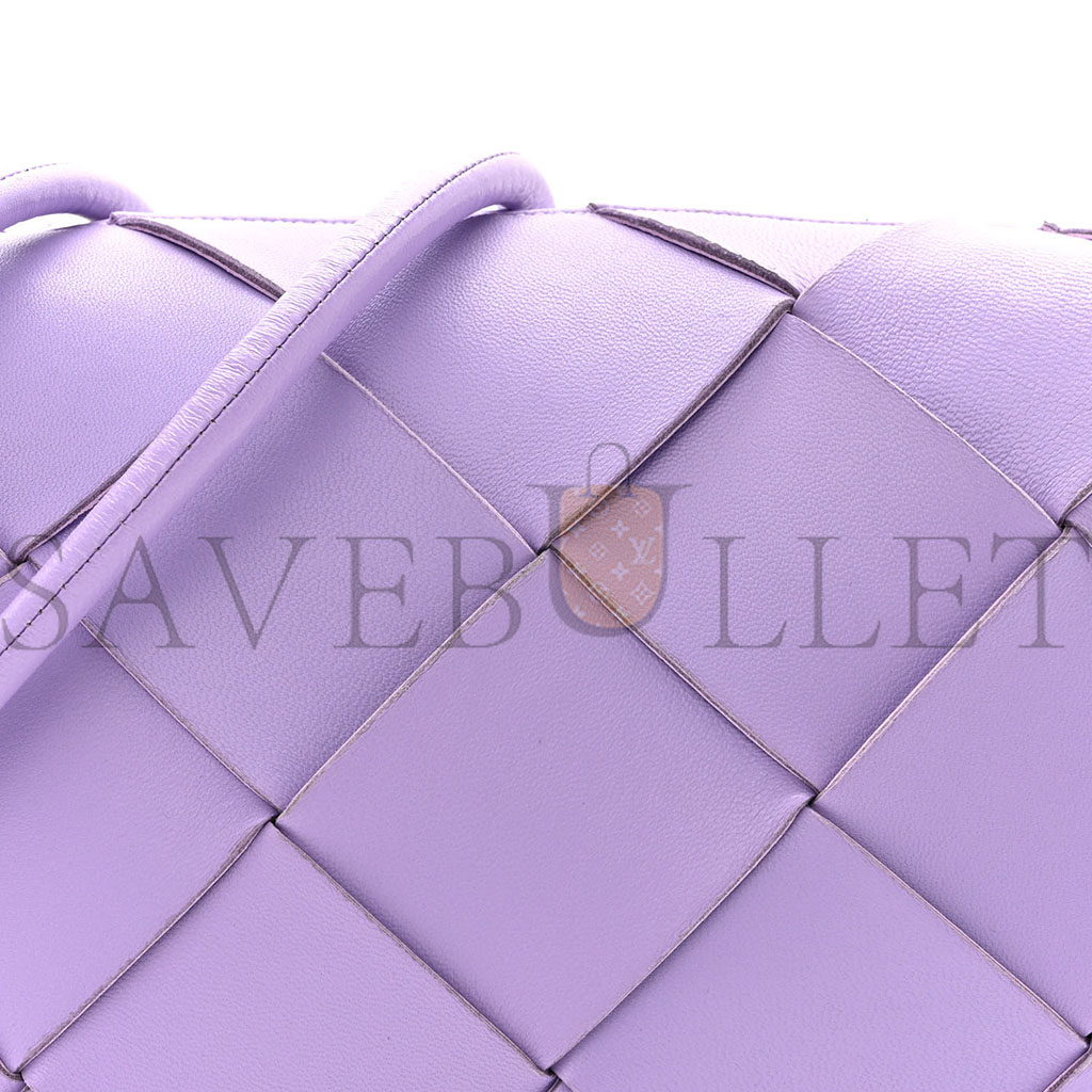 bo*te*ga Ve*ne*ta lambskin maxi intrecciato small cassette camera bag wisteria (22*14*7cm)
