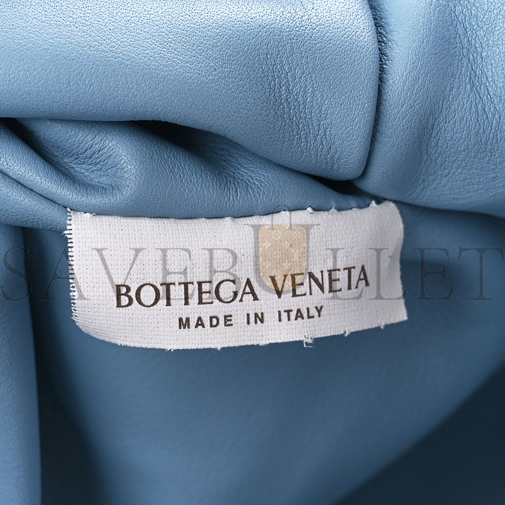 bo*te*ga Ve*ne*ta smooth butter calf the pouch oversized clutch ice (38*19*9cm)