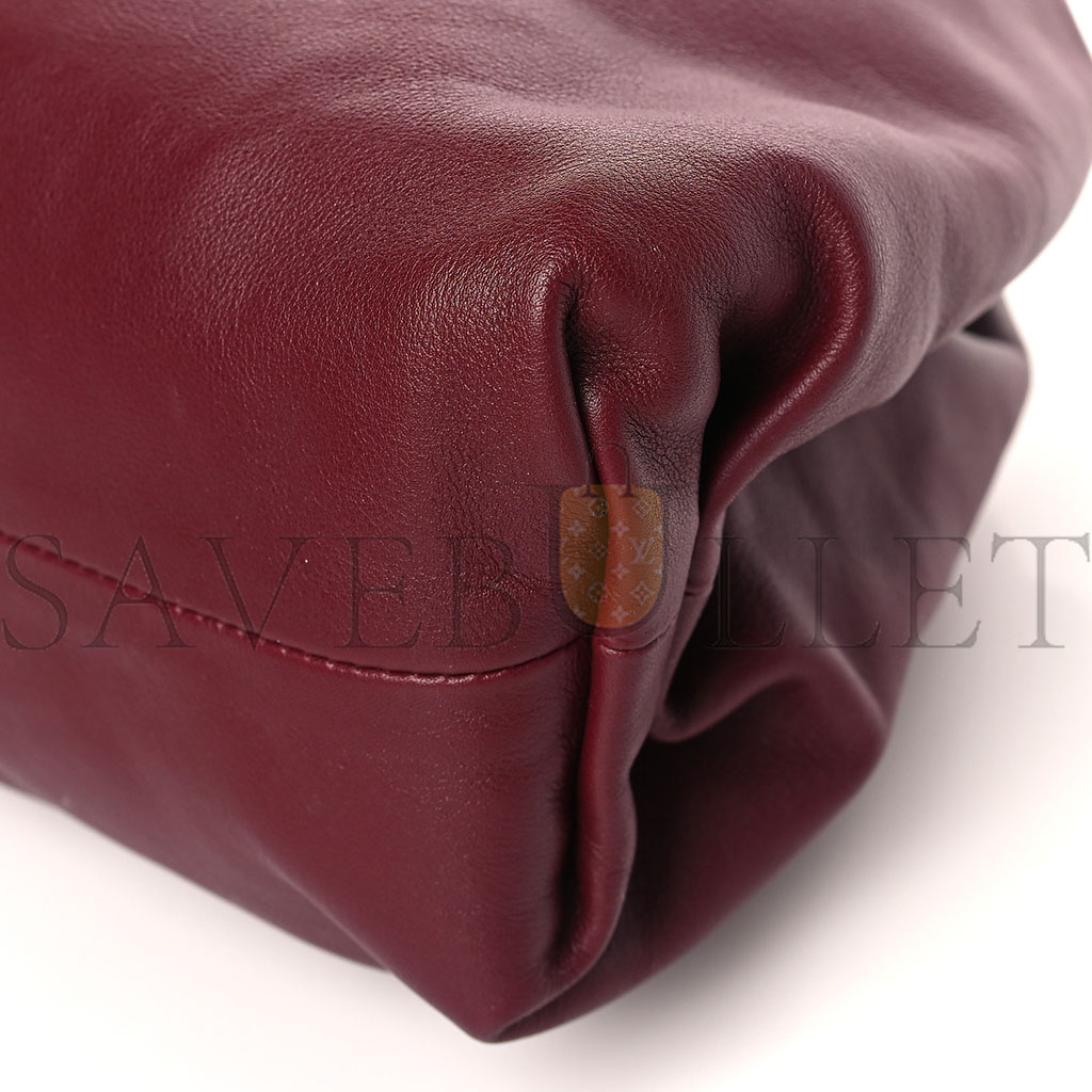 bo*te*ga Ve*ne*ta smooth butter calf the pouch oversized clutch bordeaux (37*21*8cm)