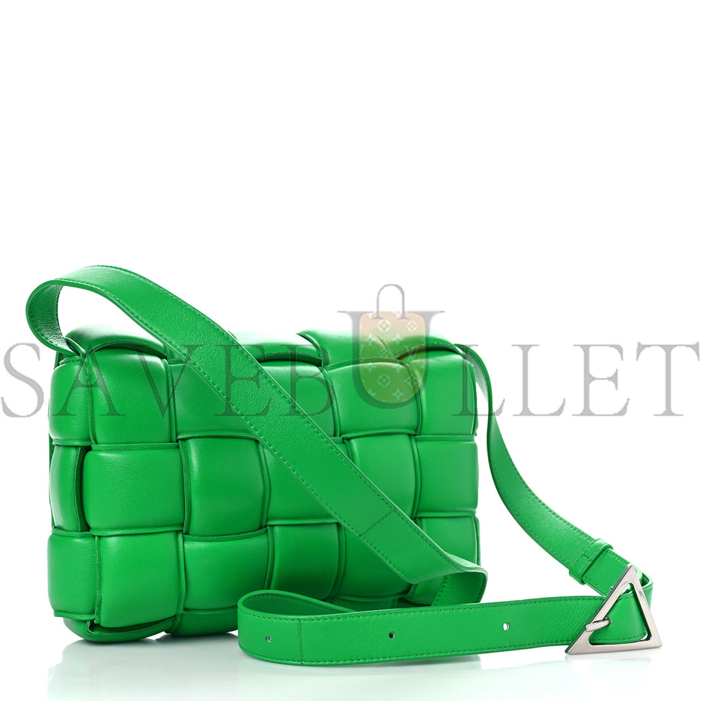 bo*te*ga Ve*ne*ta nappa maxi intreccio padded cassette crossbody bag parakeet (26*18*8cm)
