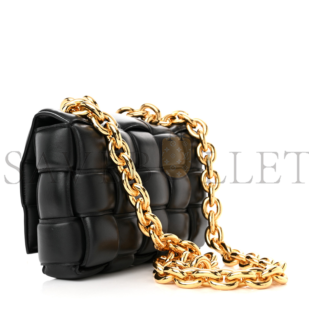 bo*te*ga Ve*ne*ta lambskin maxi intreccio padded chain cassette crossbody bag black (27*18*8cm)