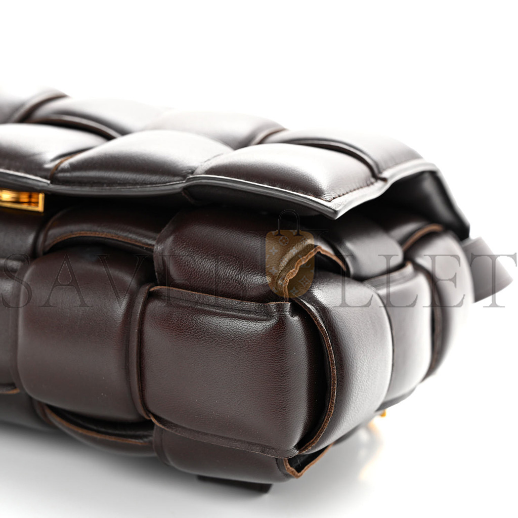 bo*te*ga Ve*ne*ta nappa maxi intreccio padded cassette crossbody bag fondant (26*18*8cm)