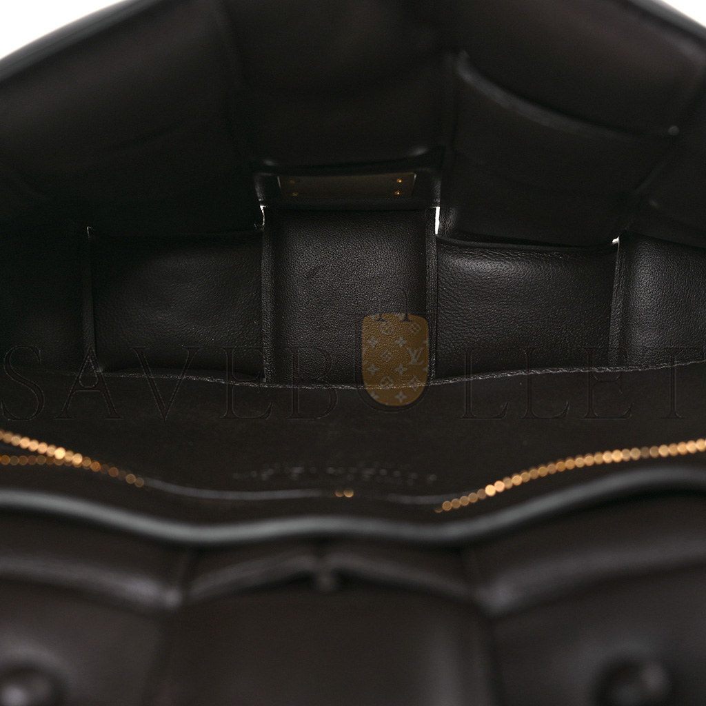 bo*te*ga Ve*ne*ta nappa maxi intreccio padded cassette crossbody bag fondant (25*16*7cm)