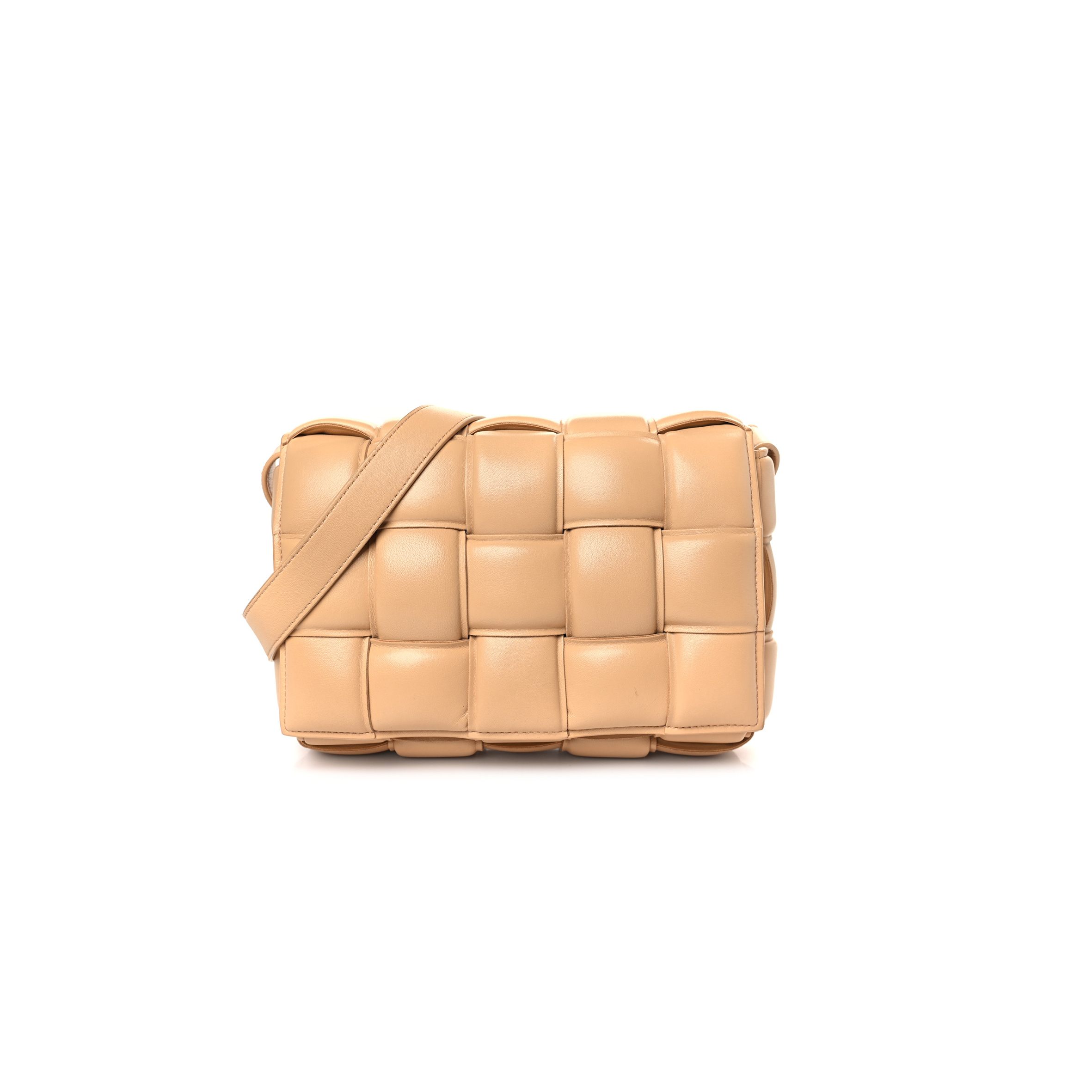 bo*te*ga Ve*ne*ta nappa maxi intrecciato padded cassette crossbody bag almond (26*18*8cm)