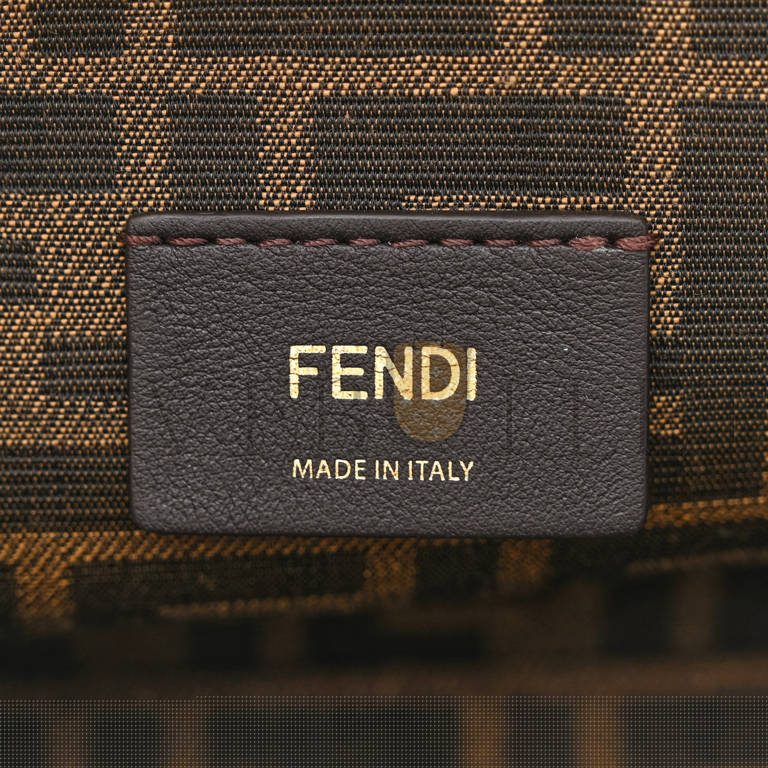 F**di shiny nappa small F**di first nuvola (23*18*9cm)