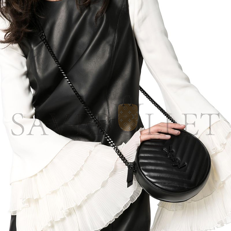 Y*L vinyle round camera bag in quilted leather 610436dv7081000 (17*17*5.5cm)