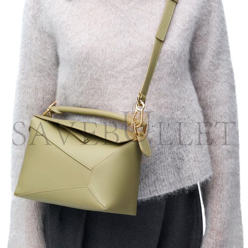 L0ew* small puzzle edge bag in classic calfskin a510p60x41-4787 (24*16.5*10.5cm)