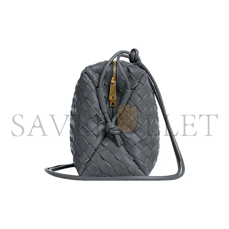 bo*te*ga Ve*ne*ta medium loop camera bag 680256v1g111233 (25*18*11cm)