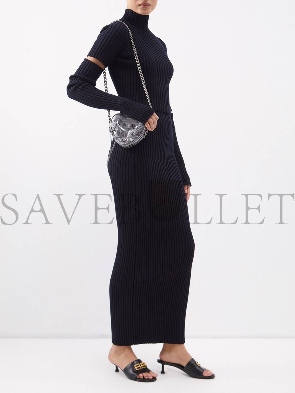 Ba*len*cia*ga silver le cagole heart metallic-leather cross-body bag matchesfashion us (16*14*4cm)