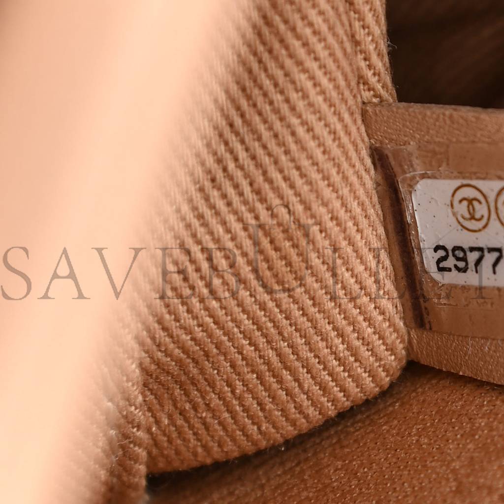 Ch*el caviar quilted medium business affinity flap beige gold hardware (22*16*7cm)