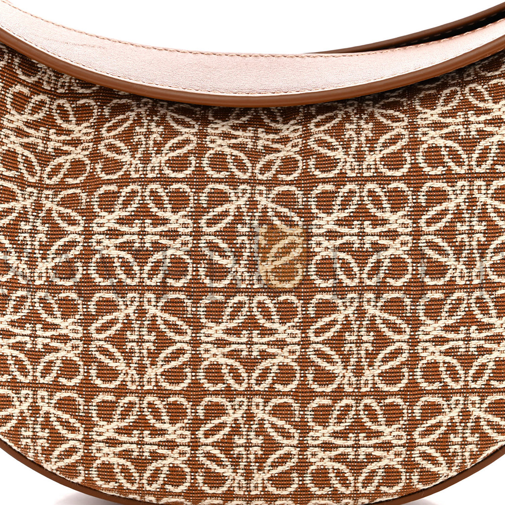 l*ew* jacquard anagram calfskin small luna bag tan pecan (23*18*6cm)