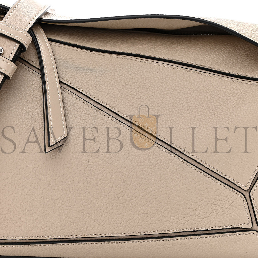 l*ew* grained calfskin small puzzle bag sand (24*16.5*10.5cm)