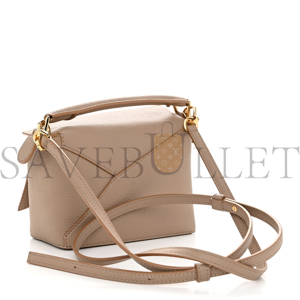 l*ew* calfskin mini puzzle edge bag sand (18*12.5*8cm)
