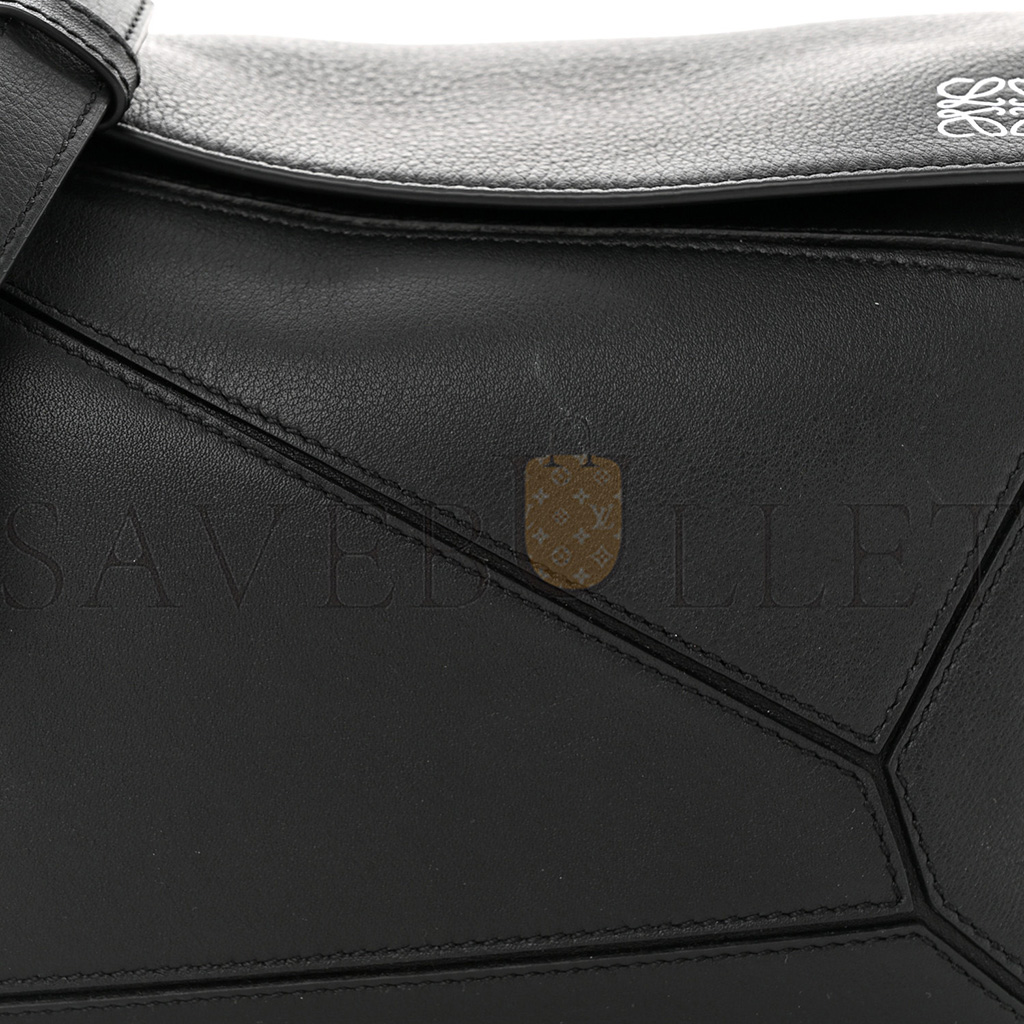 l*ew* calfskin small puzzle bag black (24*16.5*10.5cm)