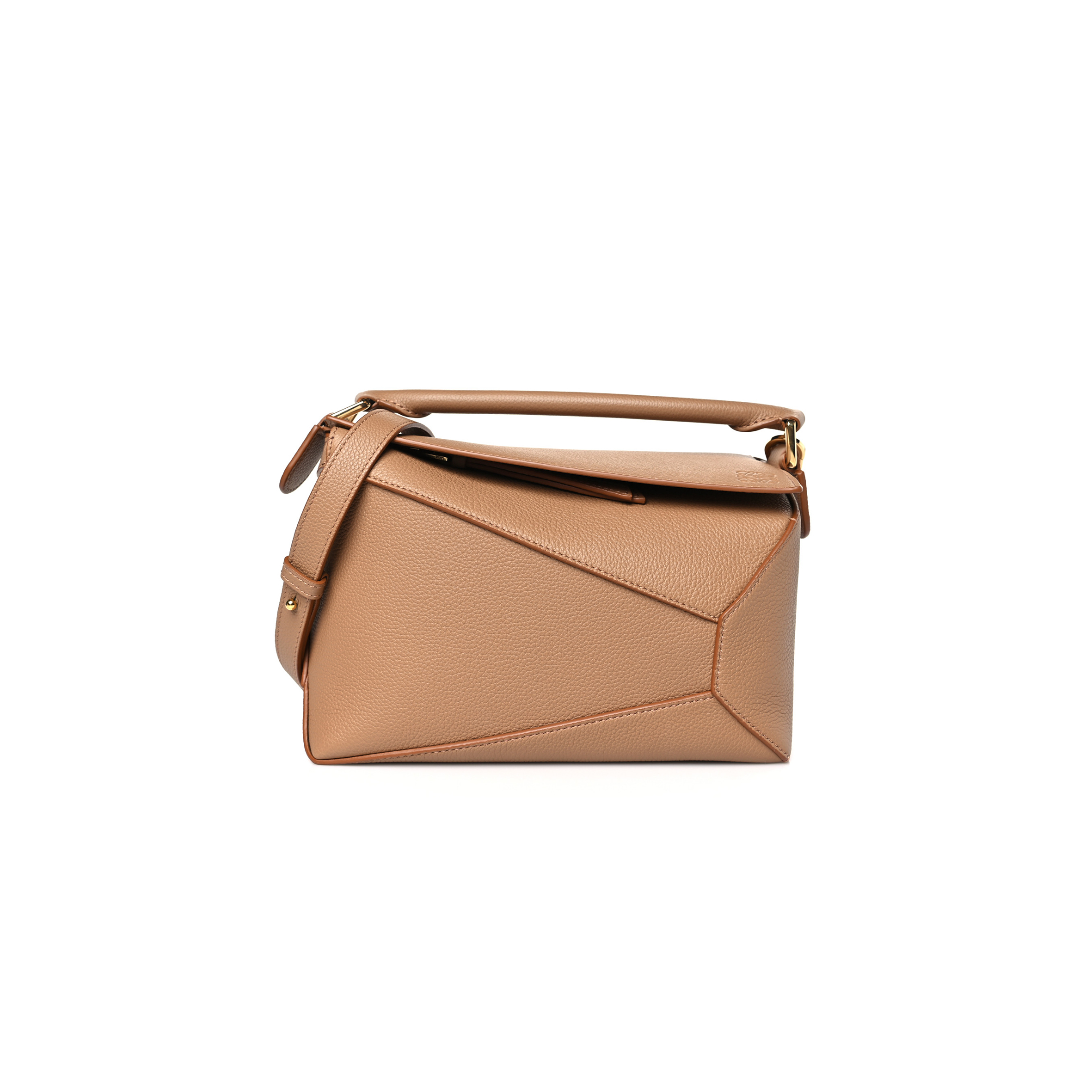 l*ew* grained calfskin small puzzle edge bag toffee (24*16.5*10.5cm)