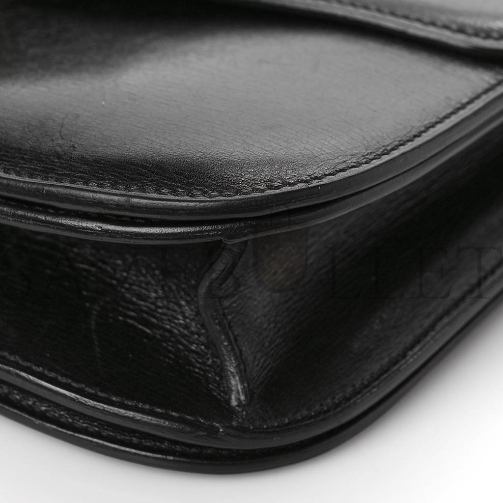 Ce**e box calfskin medium classic box flap bag black (23*18*7cm)