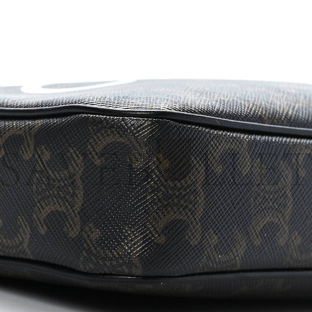 Ce**e triomphe canvas medium messenger bag black (23*15*4cm)