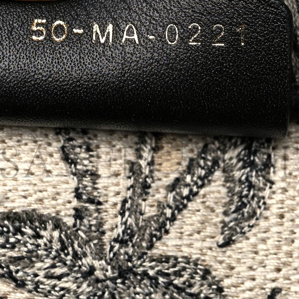 D*or canvas embroidered large broderie D*or flowers book tote multicolor (42*34*17.8cm)