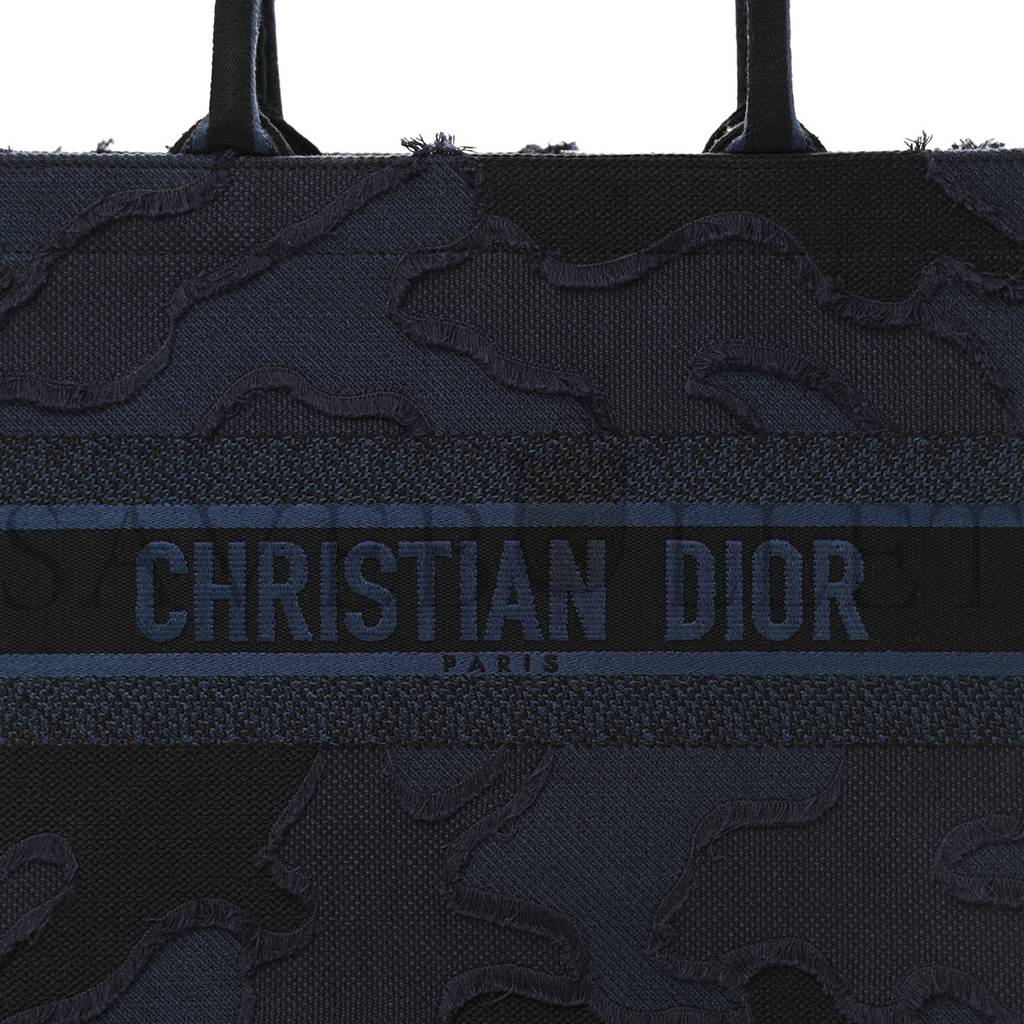 D*or canvas embroidered camouflage book tote blue (36*27*16.5cm)