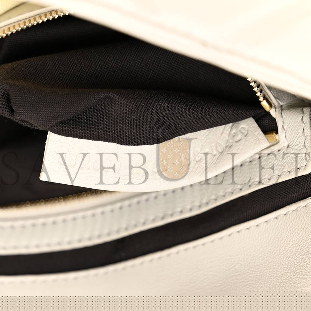 F**di nappa ff 1974 embossed baguette white (25*20*8cm)