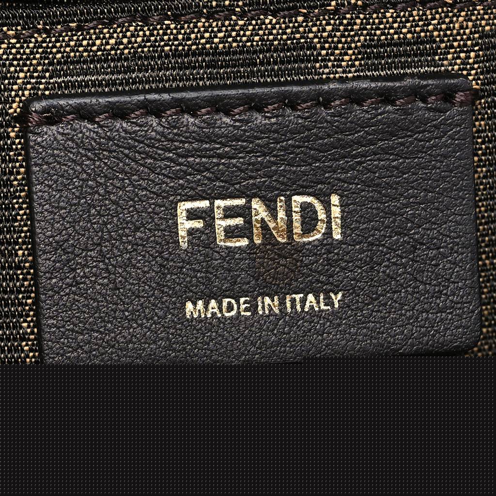 F**di vitello king plexiglass logo embossed mini by the way top handle boston bag black (18*10*9cm)