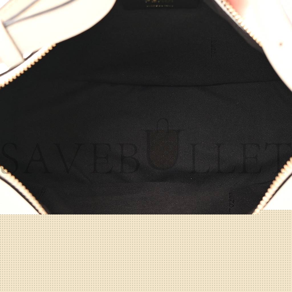 F**di vitello grace matte small F**digraphy hobo bag white ice (28*21*8cm)