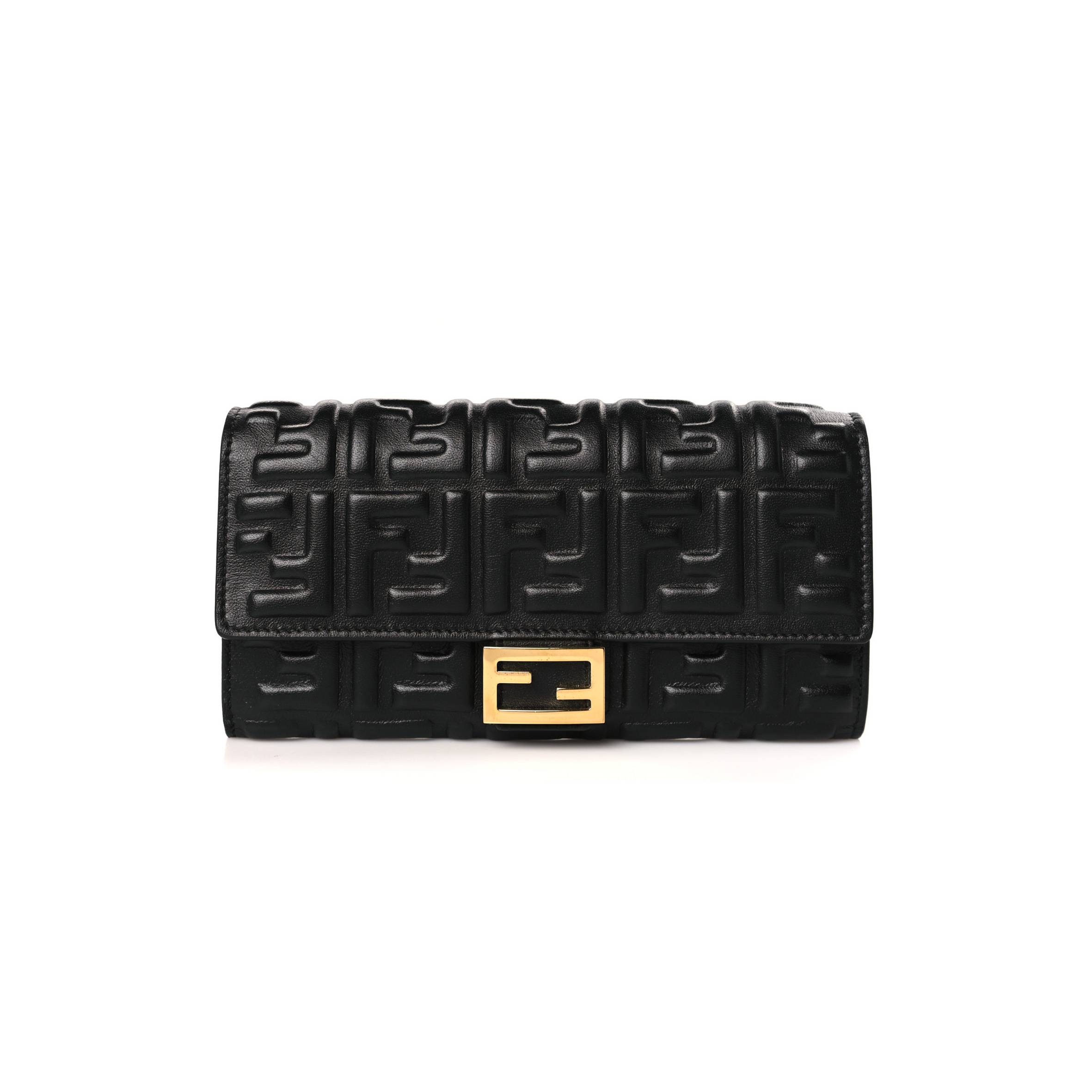 F**di nappa ff embossed continental wallet black (19*10*3cm)